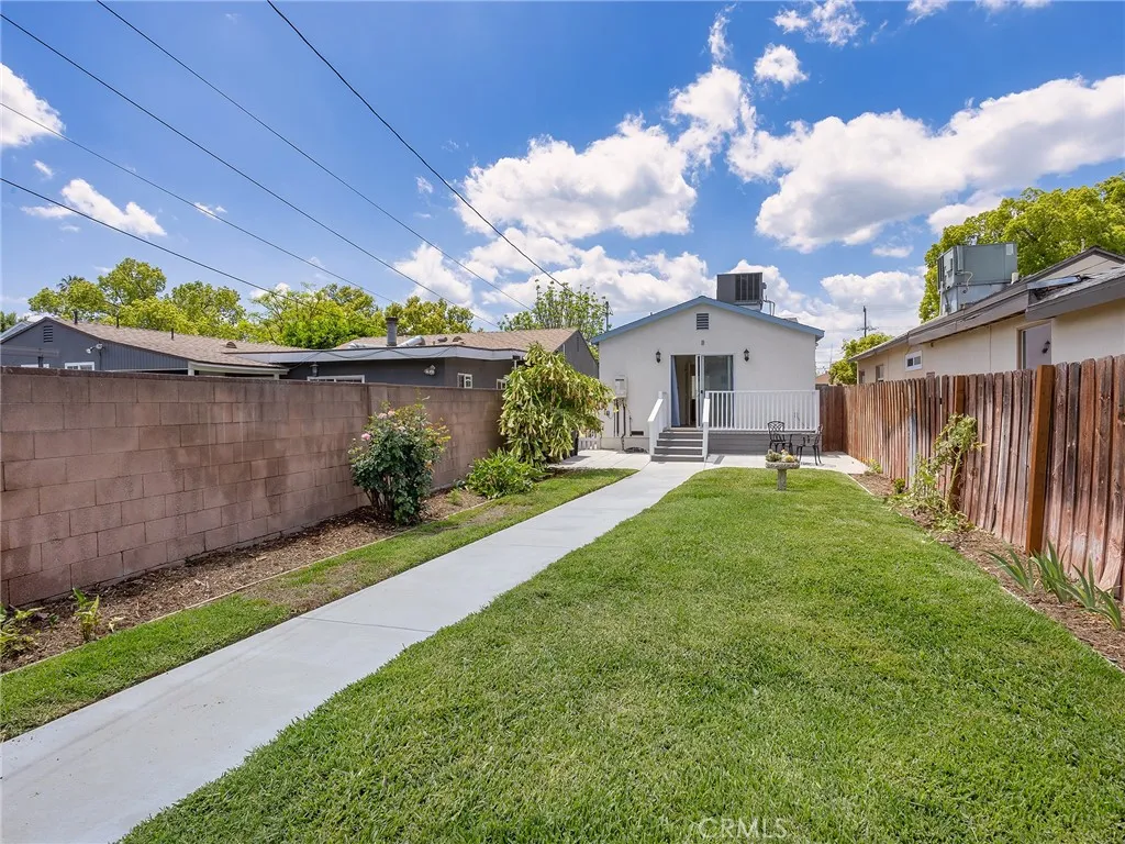 1420 N Lincoln Street, Burbank, California 91506 home-pic-20